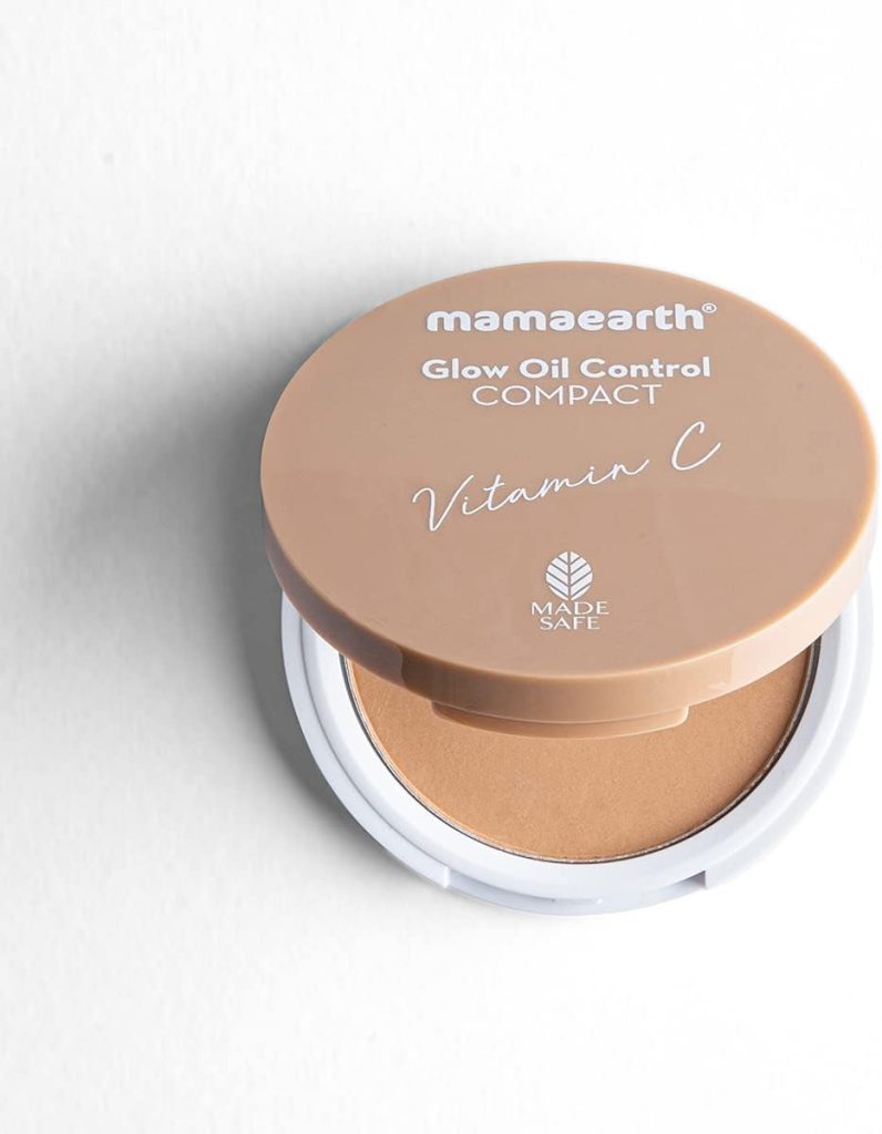 Mamaearth Glow Oil Control Compact Powder SPF 30 with Vitamin C & Turmeric for 2X Instant Glow - 9 g (Nude Glow)